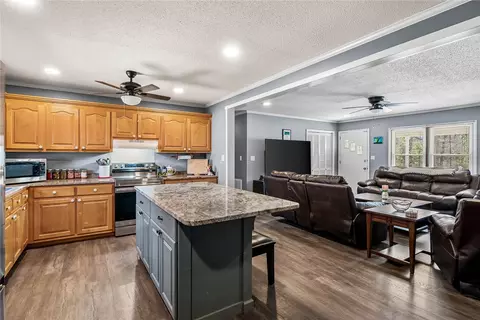 211 Old Brickyard Rd, Pelzer, SC 29669 photo 10