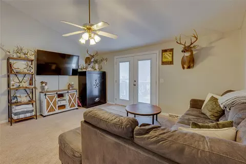 Living - 106 Terrace Rd, Easley, SC 29642 photo 1 of 2