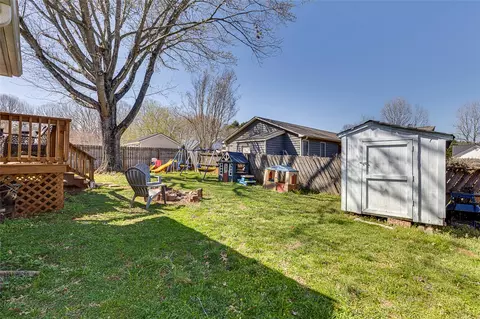 Exterior - 106 Terrace Rd, Easley, SC 29642 photo 3 of 8