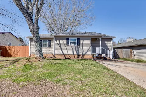 Exterior - 106 Terrace Rd, Easley, SC 29642 photo 2 of 8