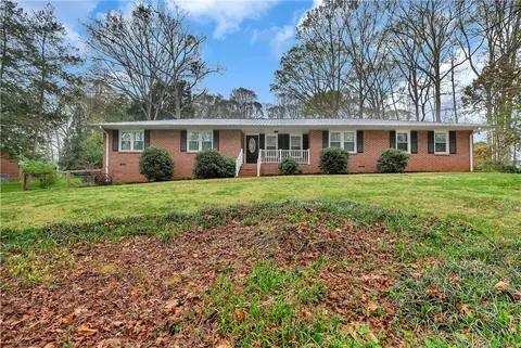 403 Brookgreen Dr, Anderson, SC 29625