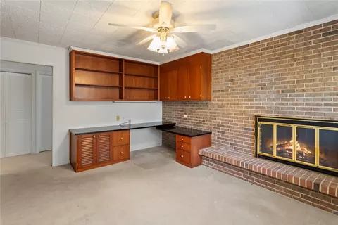 Living - 30 Joy Cir, Walhalla, SC 29691 photo 3 of 5
