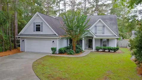 8 Susan Ct, Beaufort, SC 29902
