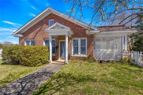 268 Ann St, Pickens, SC 29671