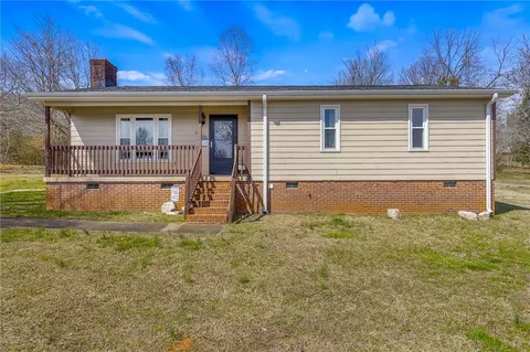 230 Lost Valley Rd, Pickens, SC 29671