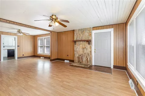 Living - 96 Main St, Pelzer, SC 29669 photo 1 of 3