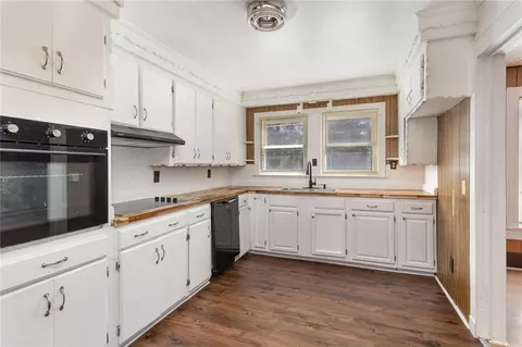 Kitchen - 96 Main St, Pelzer, SC 29669 photo 4 of 4