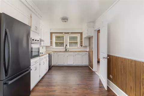 Kitchen - 96 Main St, Pelzer, SC 29669 photo 2 of 4