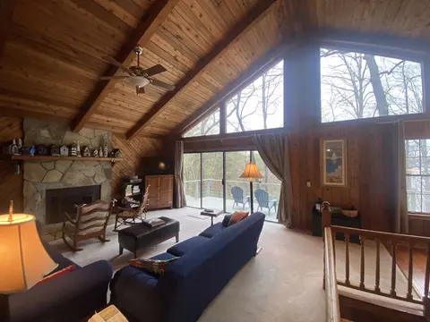 Living - 364 Cardinal Ln, Toccoa, GA 30577 photo 1 of 1