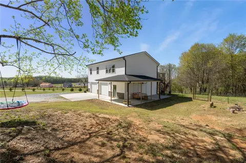 520 Zion Church Rd, Easley, SC 29642