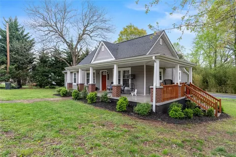 200 Front St, Easley, SC 29640