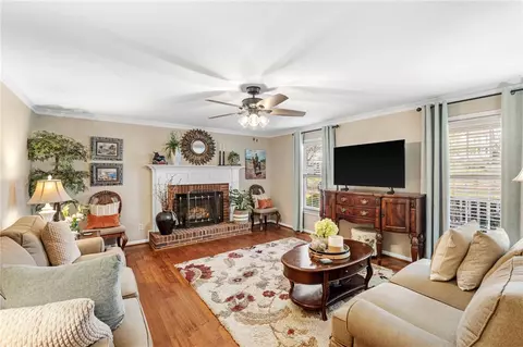 Living - 808 Cely Rd, Easley, SC 29642 photo 1 of 2