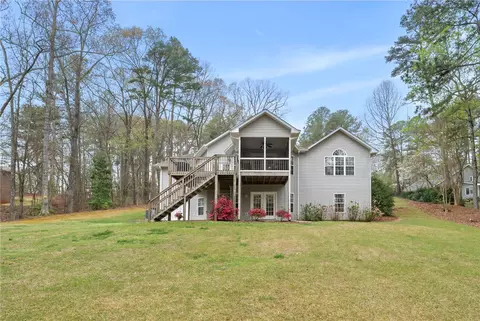 Exterior - 219 Chattan Ct, Walhalla, SC 29691 photo 4 of 9