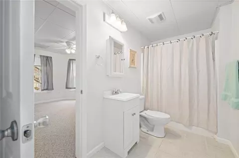 Bath - 219 Chattan Ct, Walhalla, SC 29691 photo 5 of 5