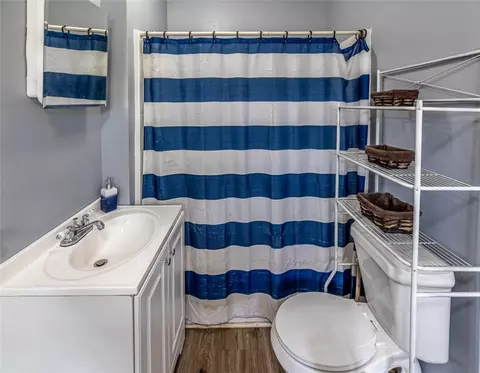 Bath - 123 Cobb St, Easley, SC 29640 photo 1 of 1