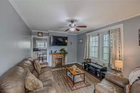 Living - 123 Cobb St, Easley, SC 29640 photo 1 of 1