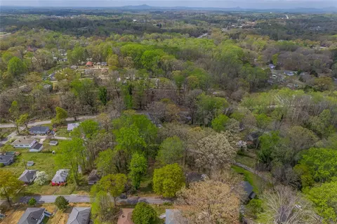 View/Area - 123 Cobb St, Easley, SC 29640 photo 3 of 9