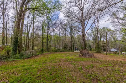 Exterior - 123 Cobb St, Easley, SC 29640 photo 6 of 10