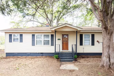 103 Maple St, Westminster, SC 29693