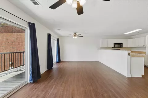 Living - 108 Daniel Dr # 207, Clemson, SC 29631 photo 3 of 5