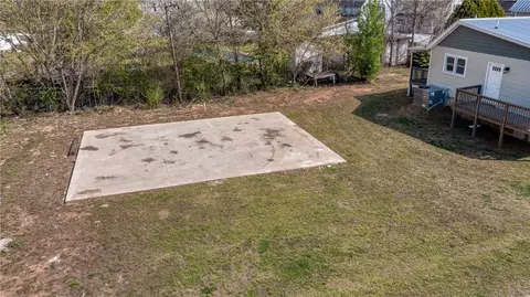 Exterior - 32 Lyman St, Pelzer, SC 29669 photo 5 of 8