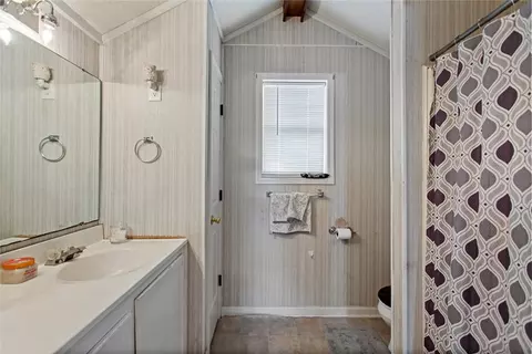 Bath - 16 Adger St, Pelzer, SC 29669 photo 1 of 2