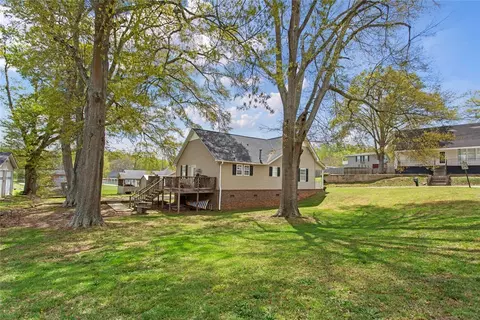 Exterior - 16 Adger St, Pelzer, SC 29669 photo 5 of 6