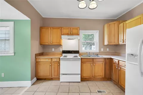 311 Lakeside Dr, Westminster, SC 29693 photo 9