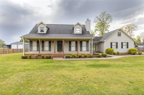 219 Meadowood Dr, Anderson, SC 29626