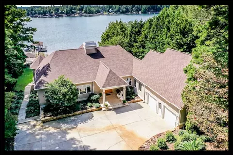 128 Sunset Bay Blvd, Seneca, SC 29672