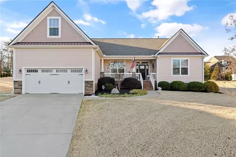 604 Snowshoe Ct, Travelers Rest, SC 29690