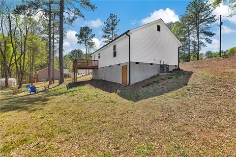 Exterior - 187 Crystal Ln, Walhalla, SC 29691 photo 5 of 8