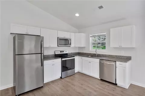 Kitchen - 187 Crystal Ln, Walhalla, SC 29691 photo 2 of 2