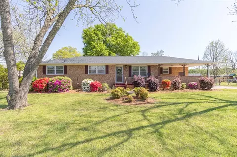 317 Rhodehaven Dr, Anderson, SC 29625