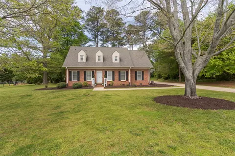 611 Regency Cir, Anderson, SC 29625