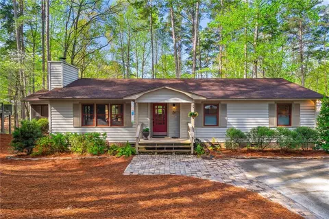 323 Long Reach Dr, Salem, SC 29676