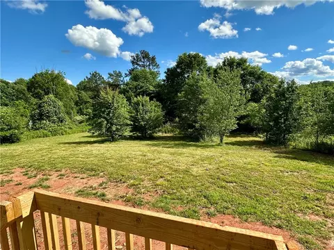 113 A Hamby Dr, Seneca, SC 29678 photo 6
