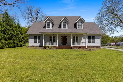 99 S Hamilton St, Williamston, SC 29697