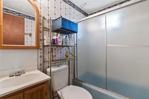 Bath - 525 Firetower Rd, Williamston, SC 29697 photo 2 of 2