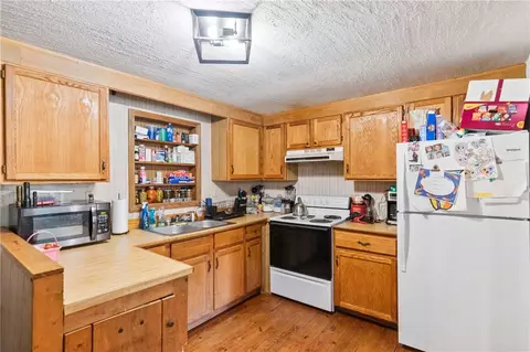 Kitchen - 525 Firetower Rd, Williamston, SC 29697 photo 2 of 2