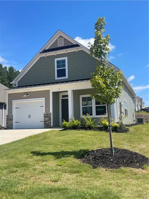 8 Sweetgrass St, Central, SC 29630