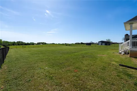 Exterior - 616 New Hope Rd, Anderson, SC 29626 photo 9 of 10