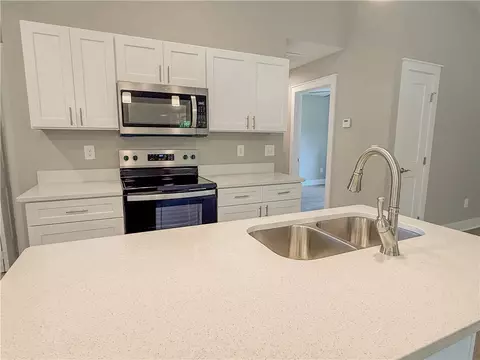 309 Code Cir, Seneca, SC 29678 photo 11