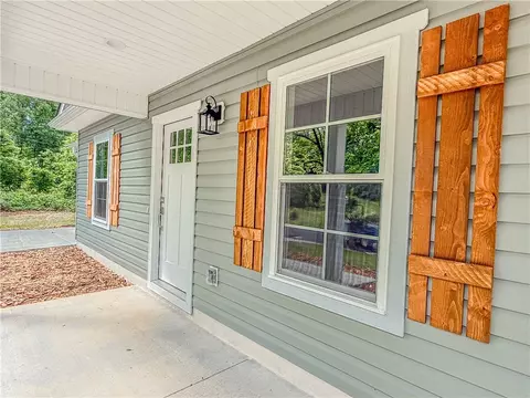 309 Code Cir, Seneca, SC 29678 photo 6