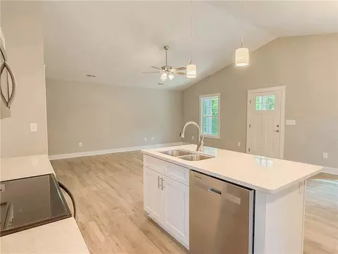309 Code Cir, Seneca, SC 29678 photo 14