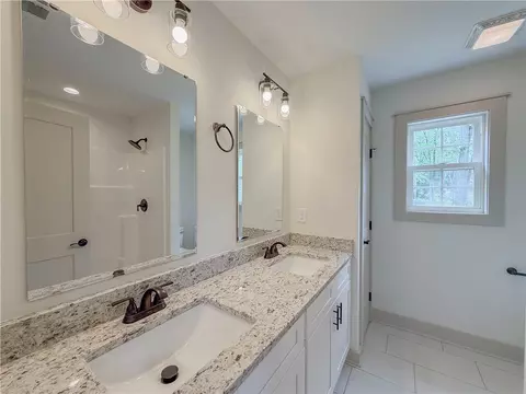 Bath - 315 Code Cir, Seneca, SC 29678 photo 1 of 5