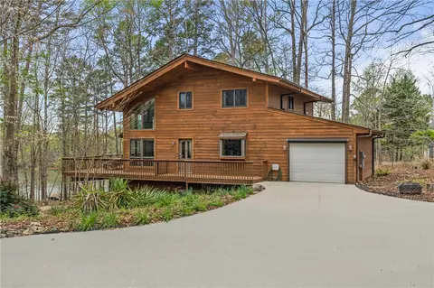 121 Lake Breeze Ln, Westminster, SC 29693