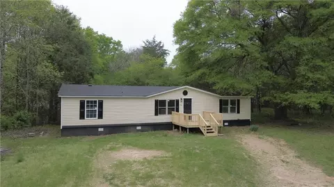 134 Tucker Dr, Starr, SC 29684