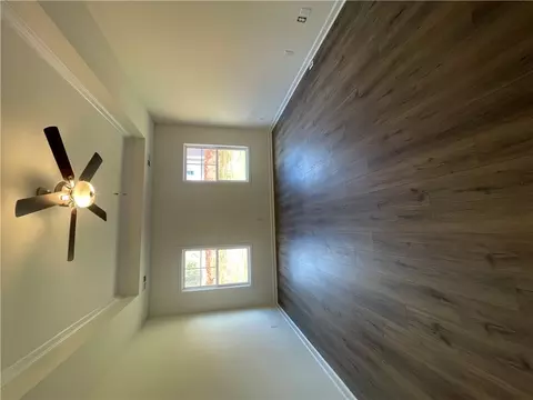 Living - 6 Sweetgrass St, Central, SC 29630 photo 4 of 4
