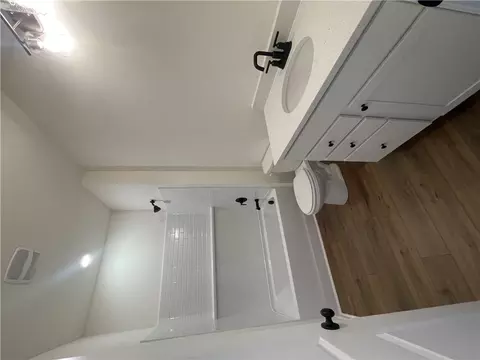 Bath - 6 Sweetgrass St, Central, SC 29630 photo 1 of 6
